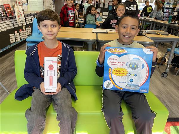 We love to read!